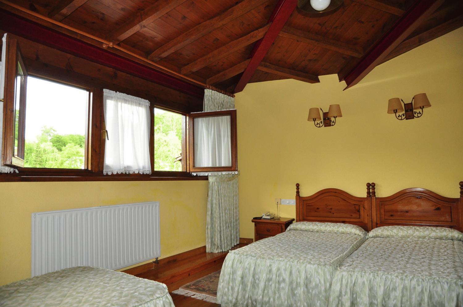Hotel La Balsa Soto De Cangas Ngoại thất bức ảnh